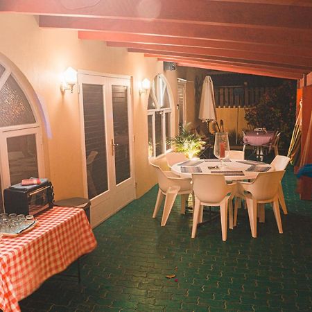 Courtesy Apartments Aruba Oranjestad Kültér fotó