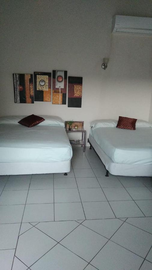 Courtesy Apartments Aruba Oranjestad Kültér fotó